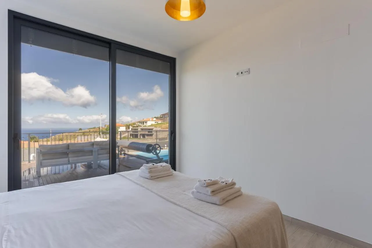 Casa Mozart I Villa Estreito Da Calheta 0*,